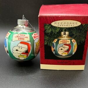 Hallmark Peanuts Glass Ball Ornament 1993 Snoopy Woodstock Charlie Brown Xmas
